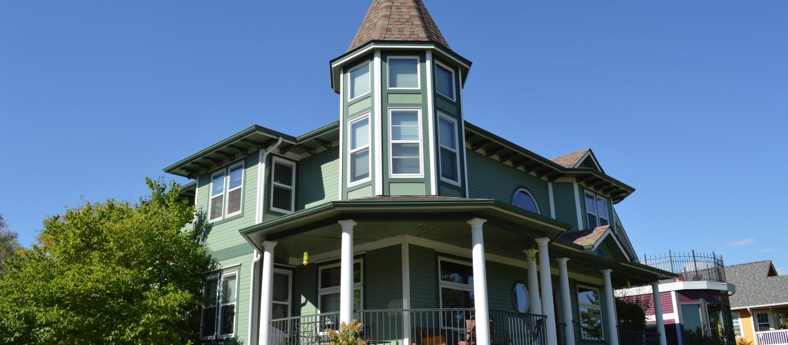 The Matthews House Giving Youth A Helping Hand We R Foco